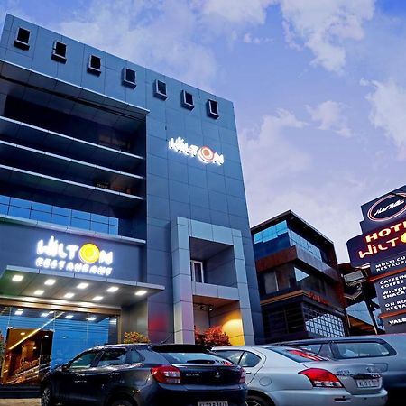 Hotel Wilton Sultan Bathery Bagian luar foto