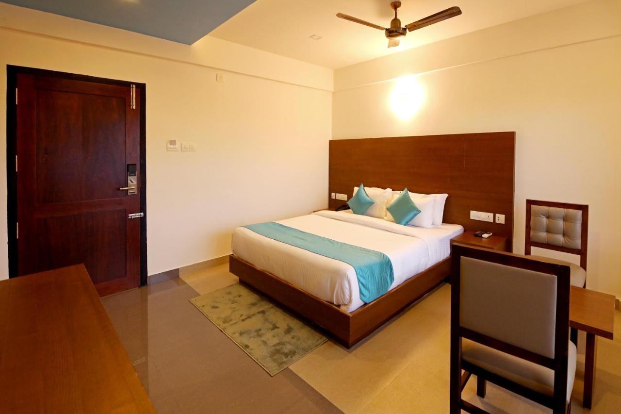 Hotel Wilton Sultan Bathery Bagian luar foto