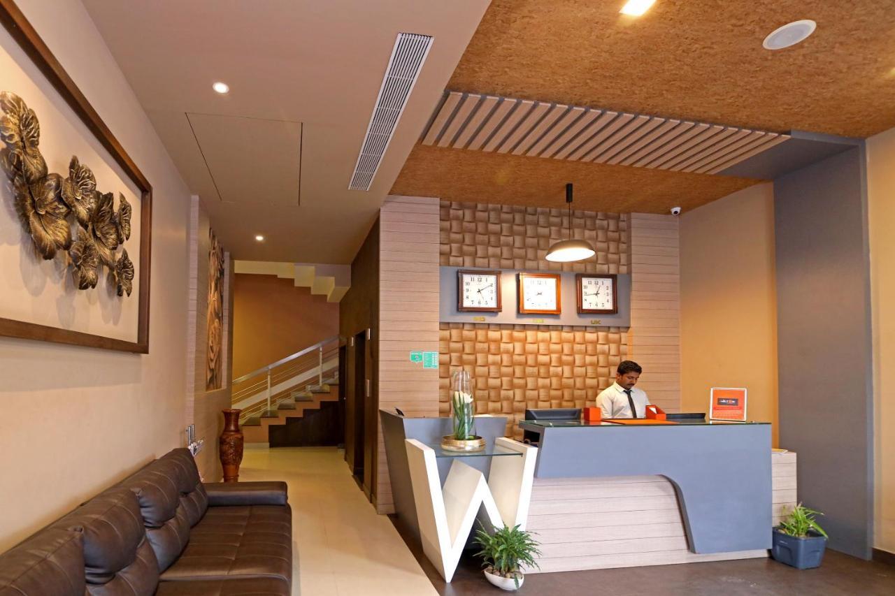 Hotel Wilton Sultan Bathery Bagian luar foto