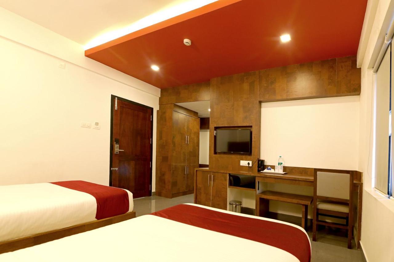 Hotel Wilton Sultan Bathery Bagian luar foto