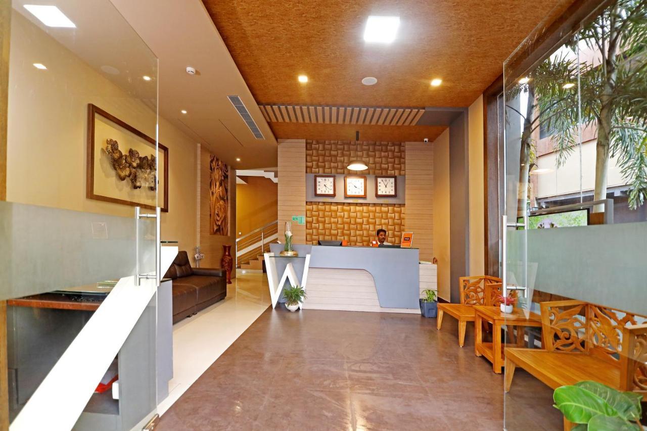 Hotel Wilton Sultan Bathery Bagian luar foto